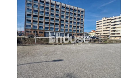 Terreno para Venda em Sé, Santa Maria e Meixedo