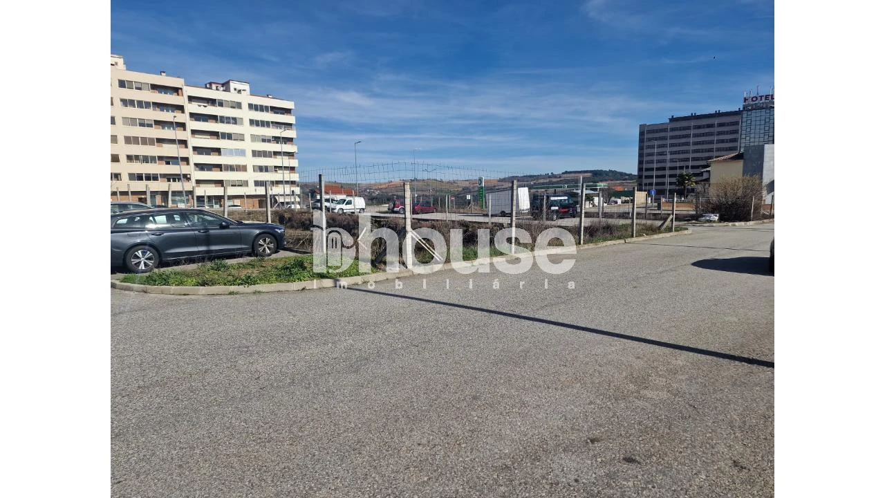 Terreno para Venda em Sé, Santa Maria e Meixedo Foto 10