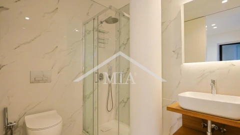 Apartamento T4 para Venda em Olhão