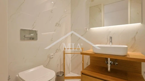 Apartamento T4 para Venda em Olhão