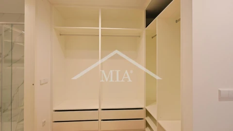 Apartamento T4 para Venda em Olhão