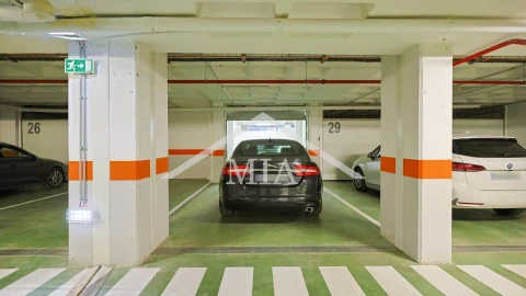 Apartamento T4 para Venda em Olhão