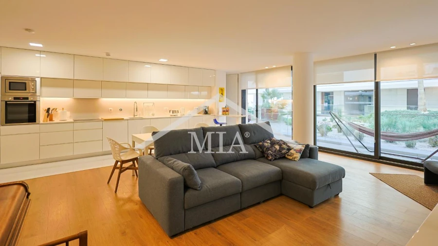 Apartamento T4 para Venda em Olhão Foto 2