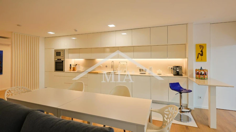 Apartamento T4 para Venda em Olhão Foto 9