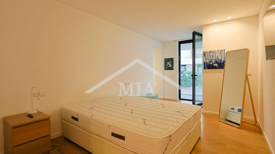 Apartamento T4 para Venda em Olhão Foto 11