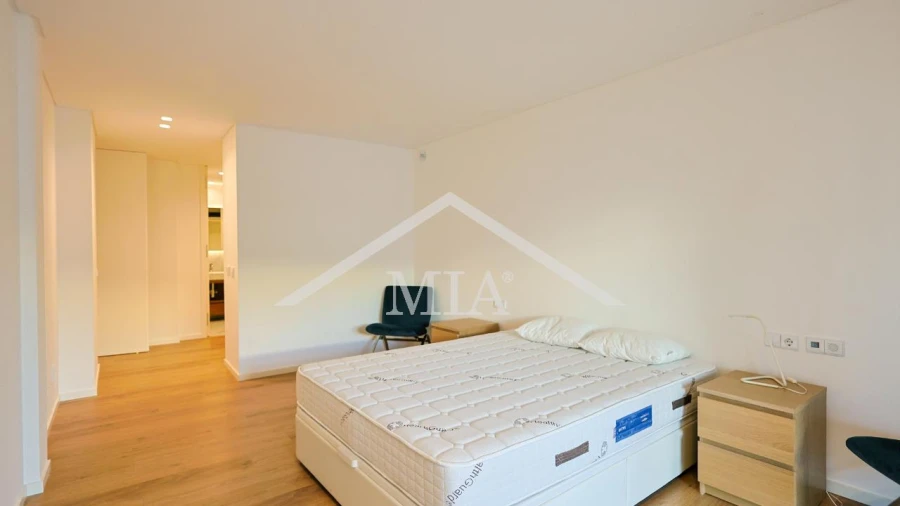 Apartamento T4 para Venda em Olhão Foto 25