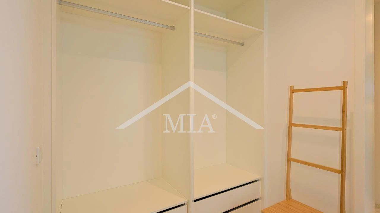 Apartamento T4 para Venda em Olhão Foto 14