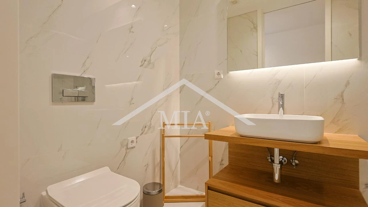 Apartamento T4 para Venda em Olhão Foto 16