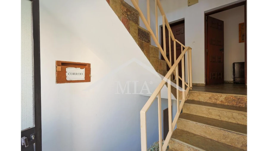 Apartamento T2 para Venda em Barrancos Foto 23