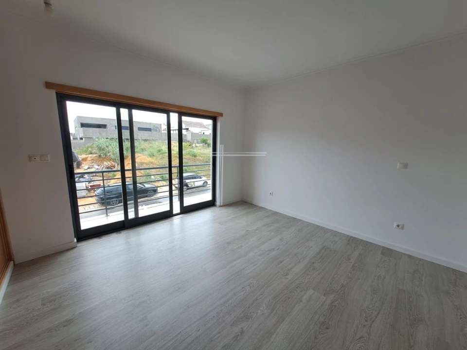 Moradia T5 para Venda em Laranjeiro e Feijó Foto 29