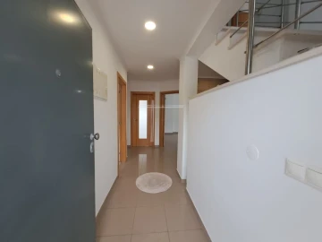 Moradia T5 para Venda em Laranjeiro e Feijó
