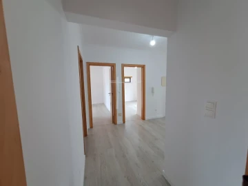 Moradia T5 para Venda em Laranjeiro e Feijó