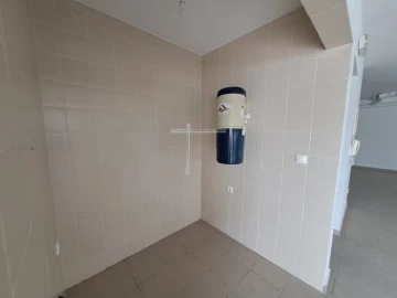 Moradia T5 para Venda em Laranjeiro e Feijó