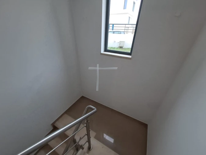 Moradia T5 para Venda em Laranjeiro e Feijó Foto 14