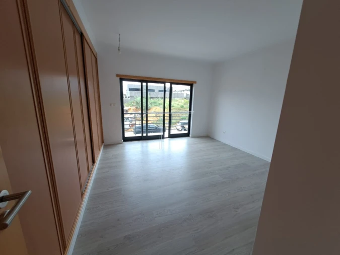 Moradia T5 para Venda em Laranjeiro e Feijó Foto 28