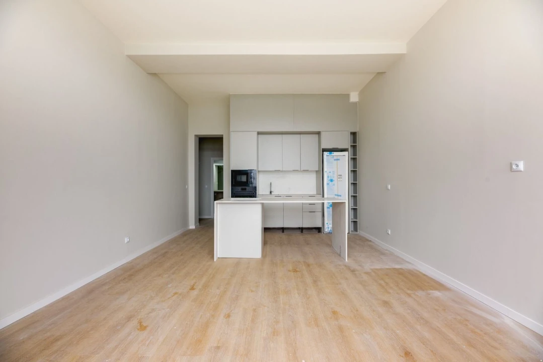 Apartamento T0 para Venda em Carcavelos e Parede Foto 9