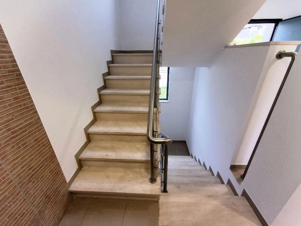 Moradia T5 para Venda em Laranjeiro e Feijó Foto 13