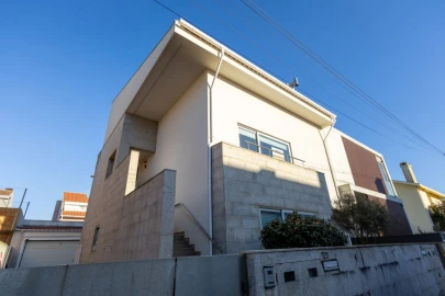 Apartamento T3 para Arrendamento em Perafita, Lavra e Santa Cruz do Bispo