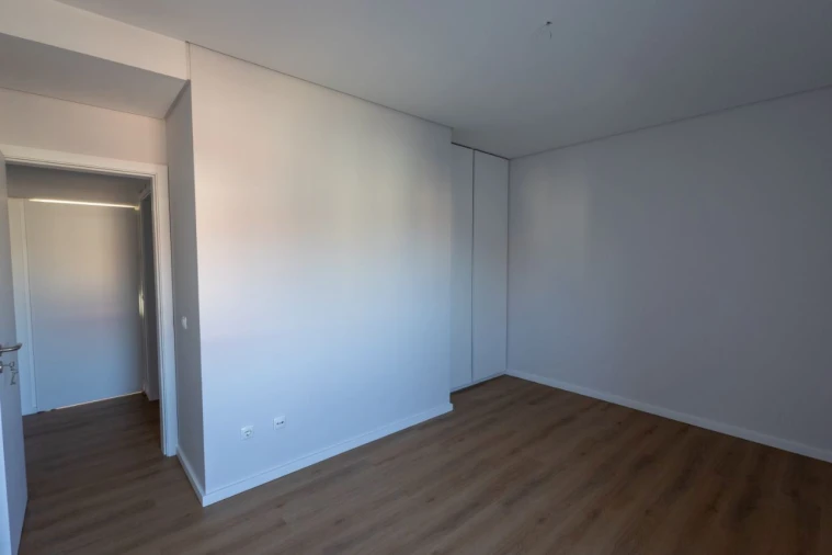 Apartamento T3 para Arrendamento em Perafita, Lavra e Santa Cruz do Bispo Foto 11