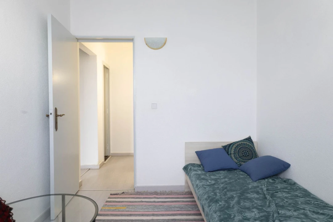Apartamento T4 para Arrendamento em Marvila Foto 6