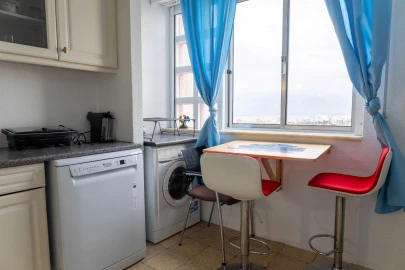 Apartamento T4 para Arrendamento em Marvila