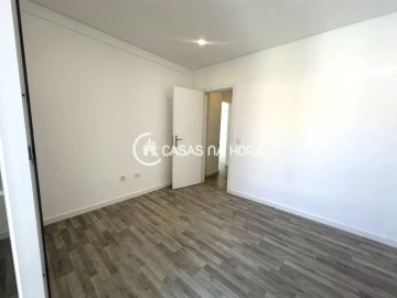 Apartamento T2 para Arrendamento em Quinta do Conde