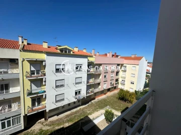 Apartamento T2 para Arrendamento em Quinta do Conde