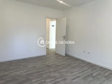 Apartamento T2 para Arrendamento em Quinta do Conde