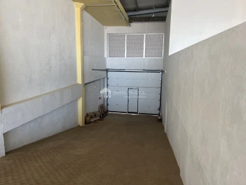 Armazém para Venda em Sacavém e Prior Velho