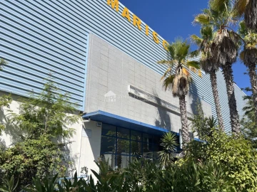 Armazém para Venda em Vialonga