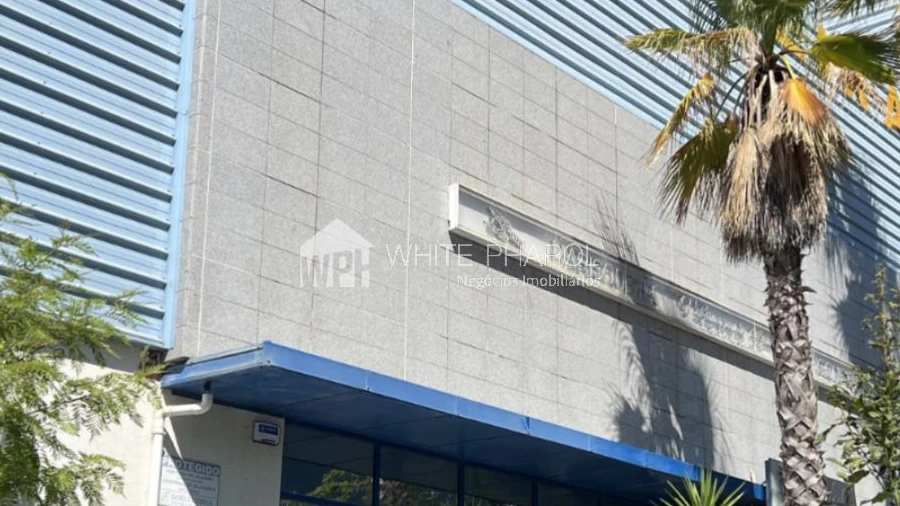 Armazém para Venda em Vialonga