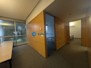 Loja para Arrendamento em Moreira