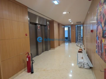 Loja para Arrendamento em Moreira