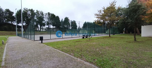 Loja para Arrendamento em Moreira