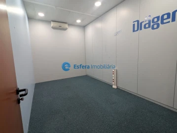 Loja para Arrendamento em Moreira