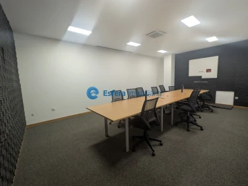 Loja para Arrendamento em Moreira