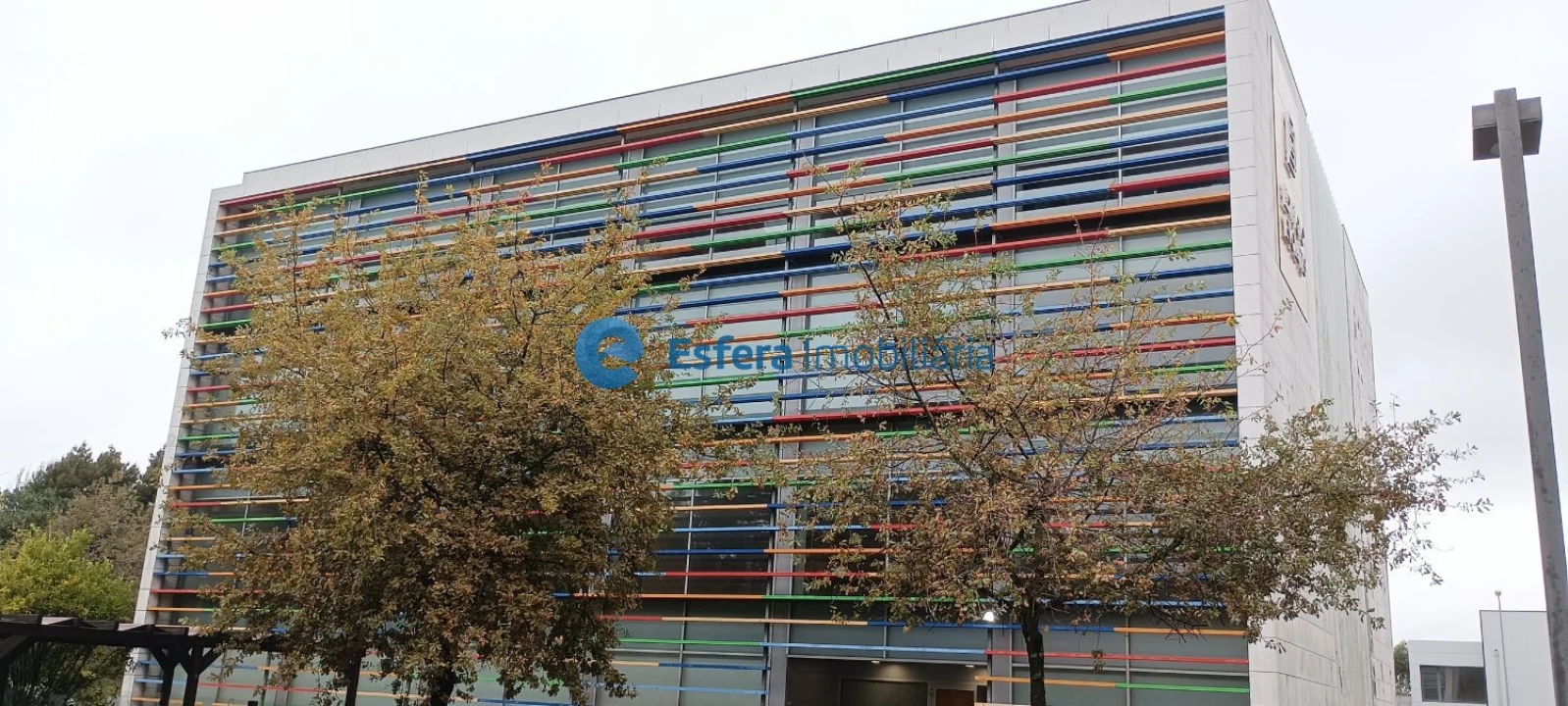 Loja para Arrendamento em Moreira Foto 2