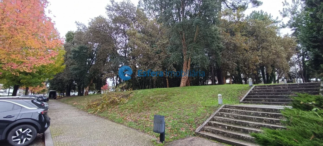 Loja para Arrendamento em Moreira Foto 30