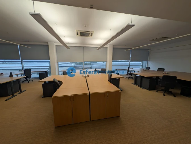 Loja para Arrendamento em Moreira Foto 6