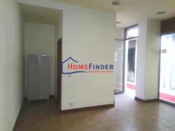 Loja para Arrendamento em Braga (São José de São Lázaro e São João do Souto)