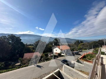 Moradia T3 para Venda em Arouca e Burgo