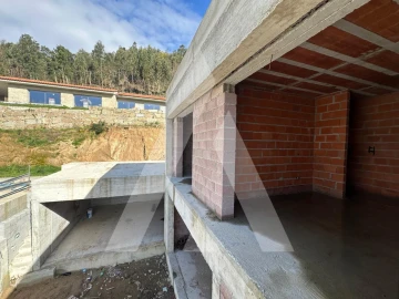 Moradia T3 para Venda em Arouca e Burgo