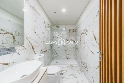 Apartamento T2 para Venda em Cedofeita, Santo Ildefonso, Sé, Miragaia, São Nicolau e Vitória