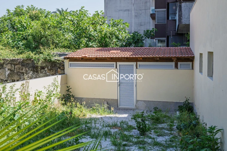 Apartamento T2 para Venda em Cedofeita, Santo Ildefonso, Sé, Miragaia, São Nicolau e Vitória Foto 24