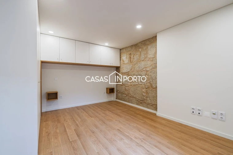 Apartamento T2 para Venda em Cedofeita, Santo Ildefonso, Sé, Miragaia, São Nicolau e Vitória Foto 13