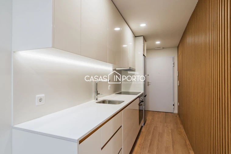Apartamento T2 para Venda em Cedofeita, Santo Ildefonso, Sé, Miragaia, São Nicolau e Vitória Foto 8