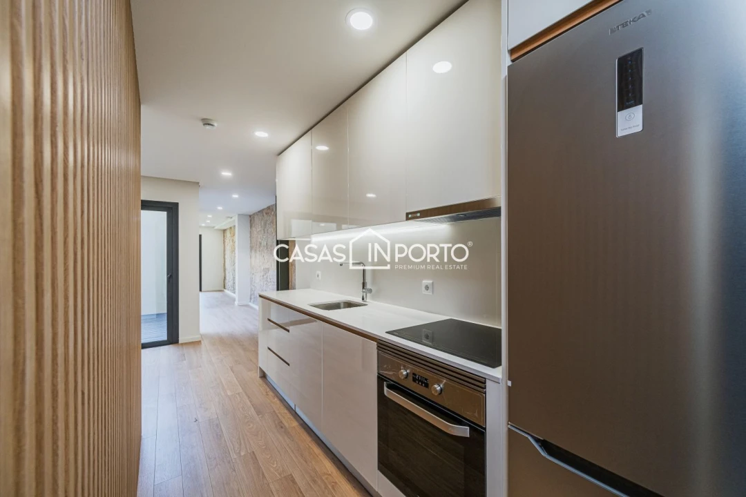 Apartamento T2 para Venda em Cedofeita, Santo Ildefonso, Sé, Miragaia, São Nicolau e Vitória Foto 6