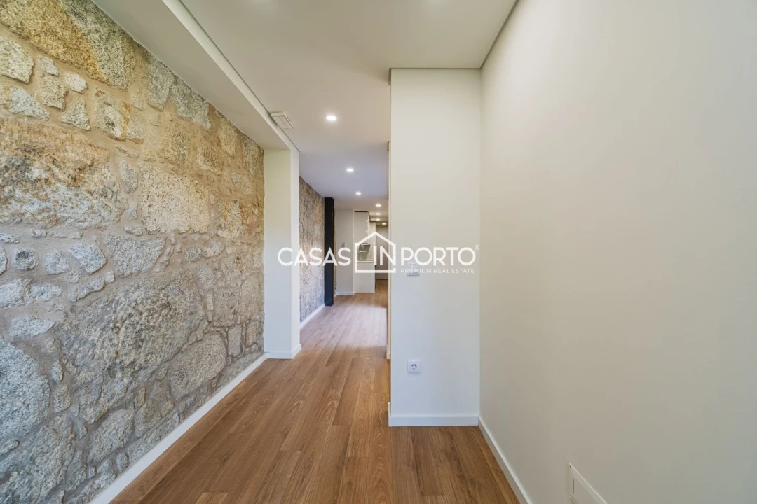 Apartamento T2 para Venda em Cedofeita, Santo Ildefonso, Sé, Miragaia, São Nicolau e Vitória Foto 9