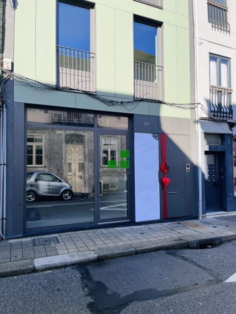 Loja para Arrendamento em Paranhos