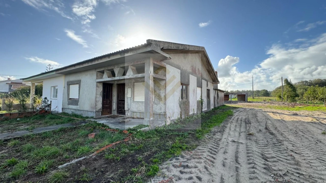 Moradia T3 para Venda em Ovar, São João, Arada e São Vicente de Pereira Jusã Foto 1